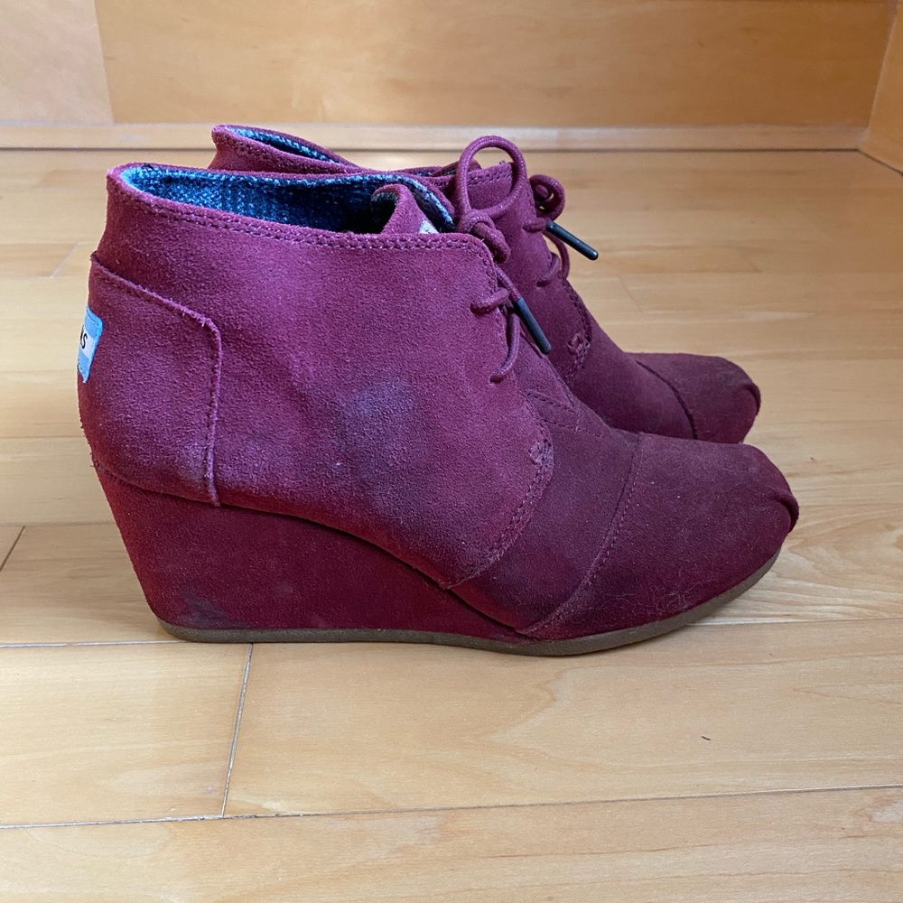 TOMS burgundy wedge booties